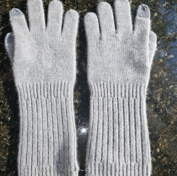 Nordstrom Cashmere Gloves - Grey Heather - Picture 3 of 6